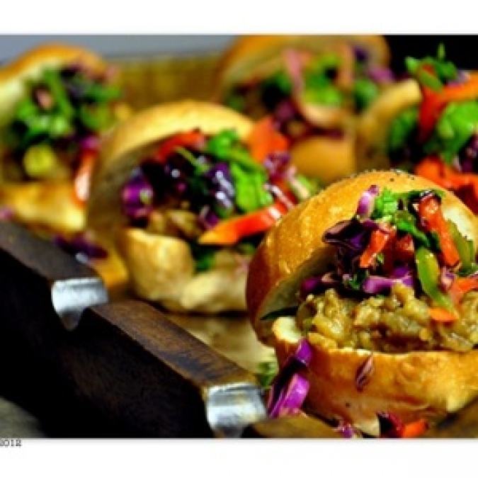 Indian Eggplant Sliders – Indian Street Food Recipe